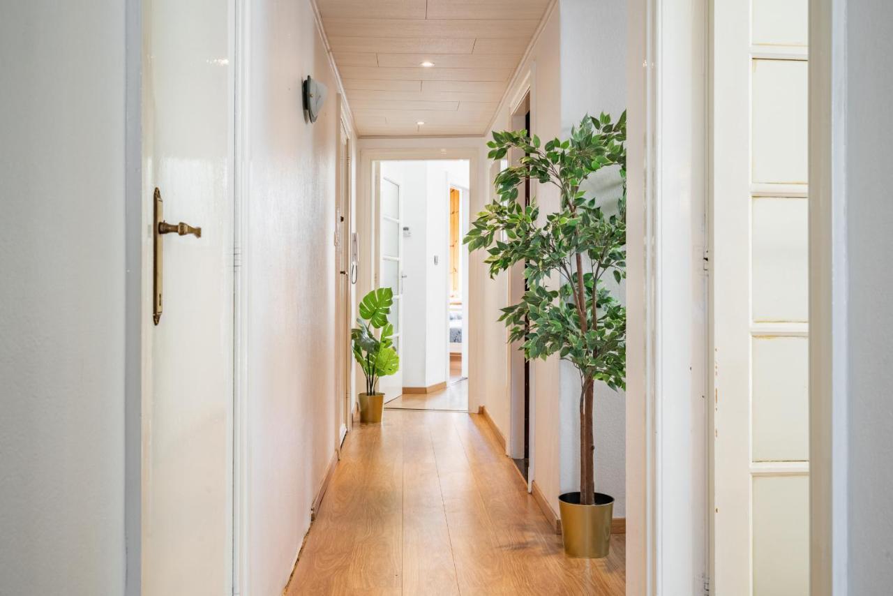 Large Antwerp City Center Apartments Εξωτερικό φωτογραφία