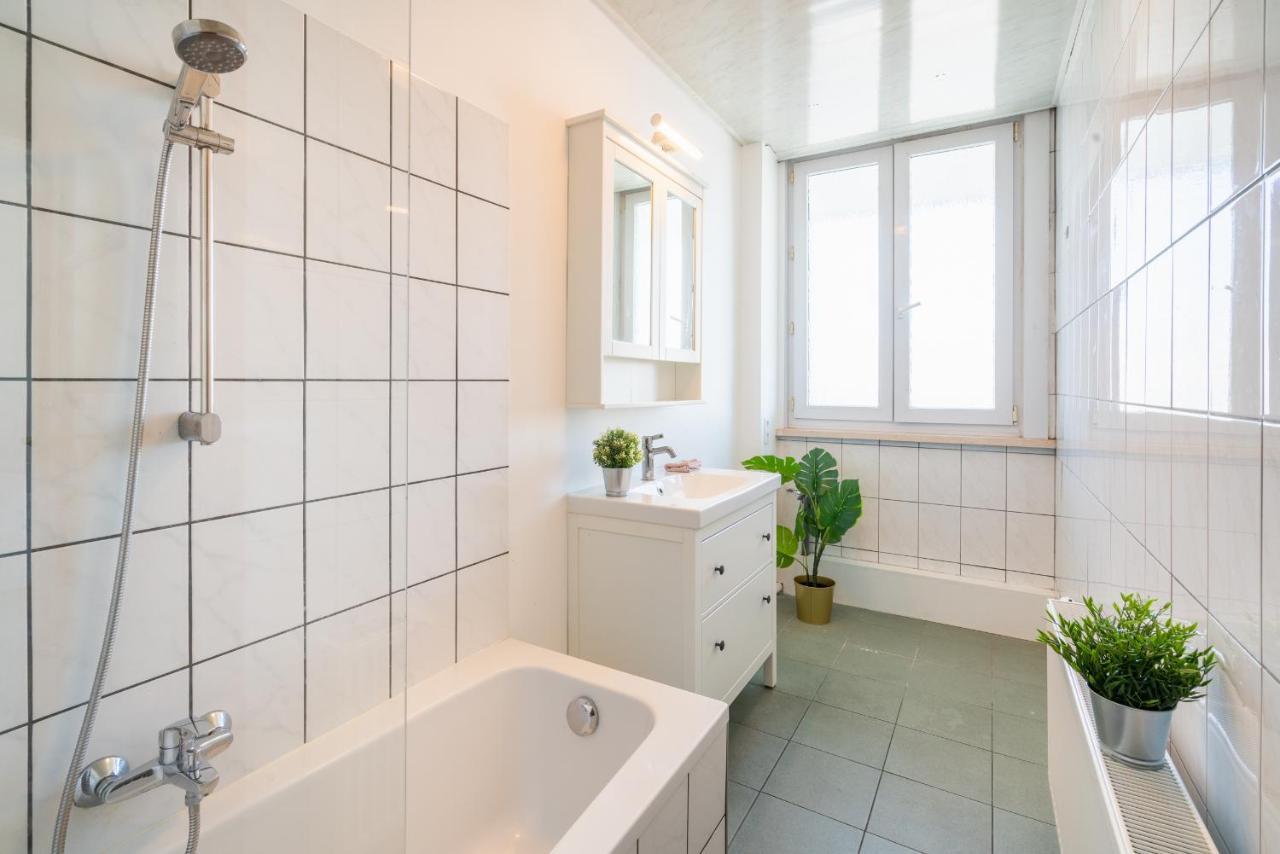 Large Antwerp City Center Apartments Εξωτερικό φωτογραφία